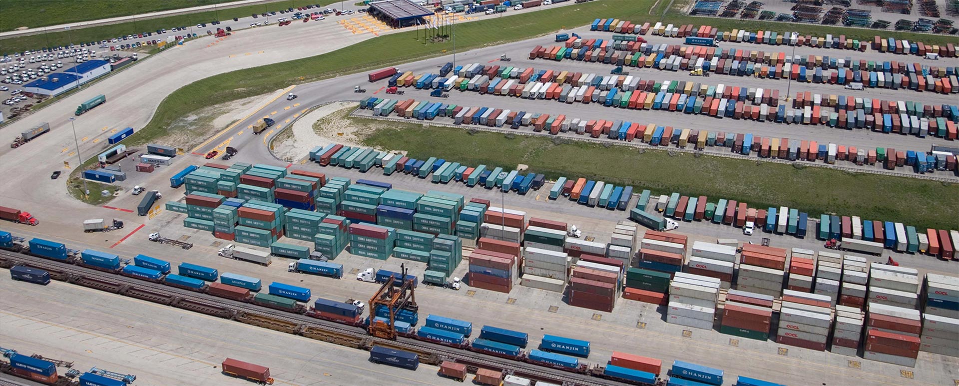 Photo of the truck entry for the BNSF LPC Railway - Logistics Park Chicago in Elwood, IL